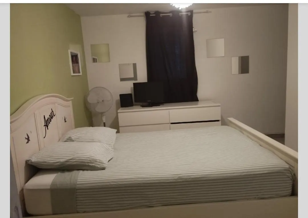 Maison 5 Personnes Le Pontet  France